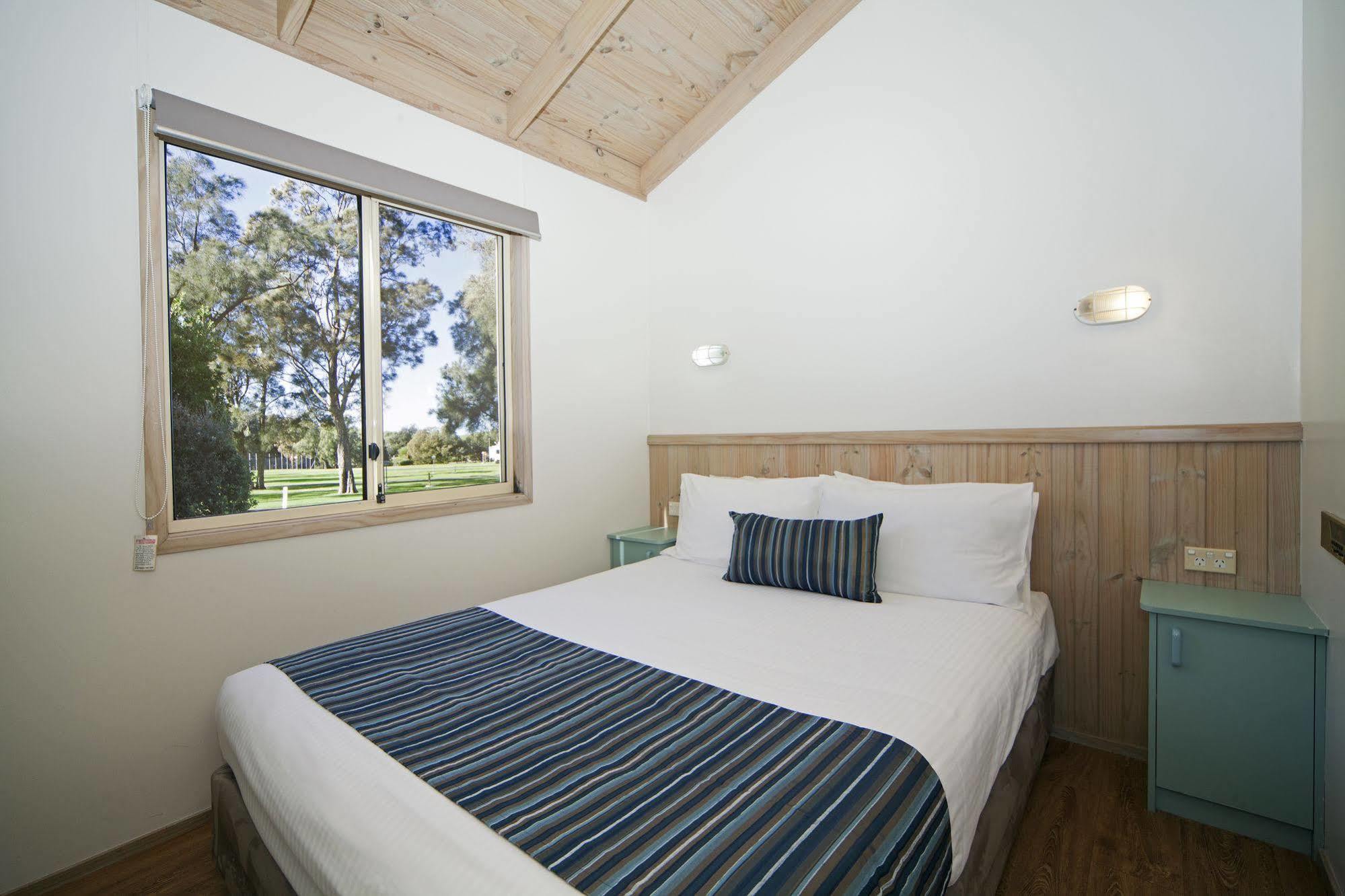 Holiday Haven Culburra Beach Hotel Esterno foto